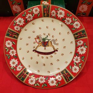 CHARLTON HALL 7 3/4" dessert/salad plates -- set of 4